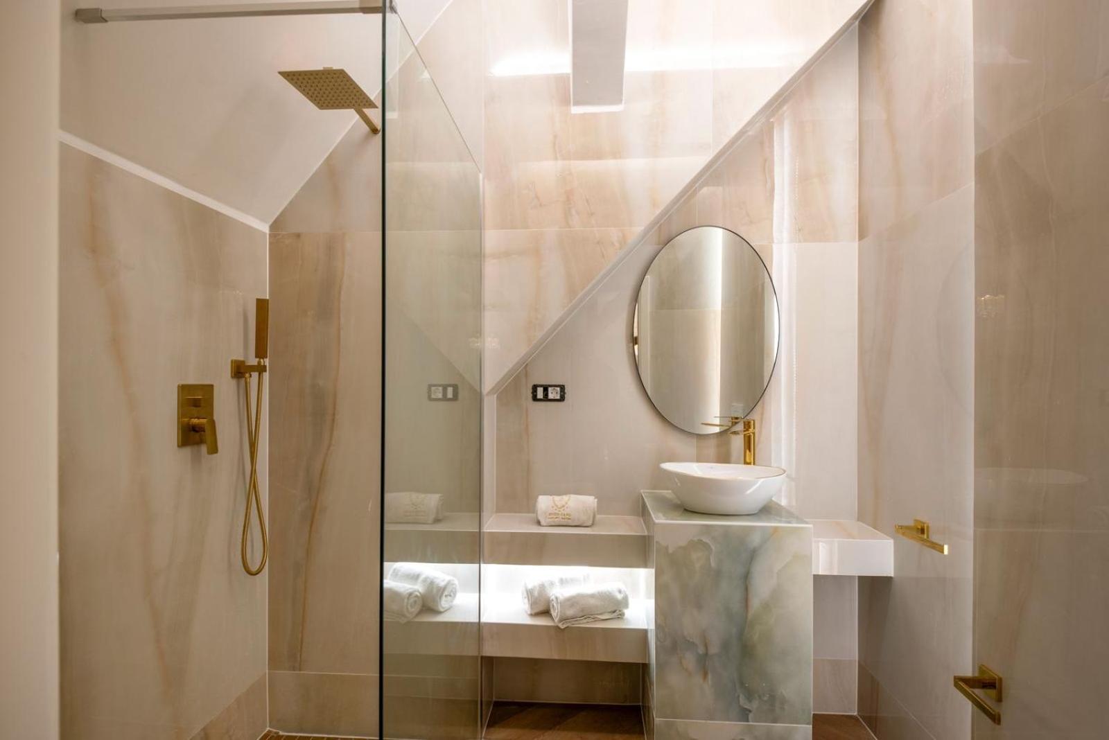 Jacuzzi Royal Suite Budapest Ngoại thất bức ảnh