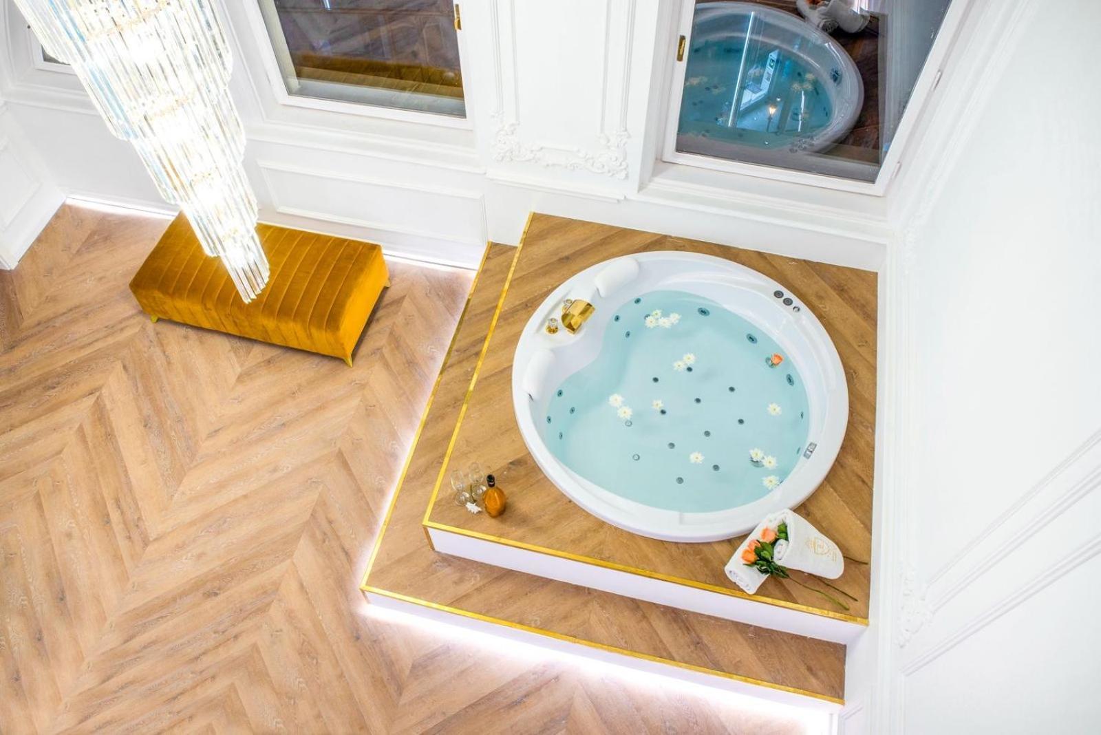 Jacuzzi Royal Suite Budapest Ngoại thất bức ảnh