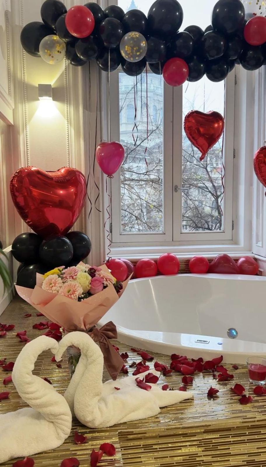Jacuzzi Royal Suite Budapest Ngoại thất bức ảnh